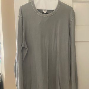 long sleeve t-shirt